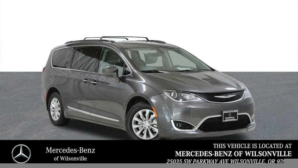 Image 2017 Chrysler Pacifica Touring l fwd